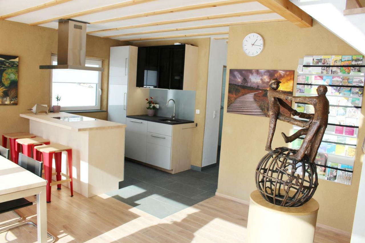 Villa Graues Haus à Montjoie Extérieur photo